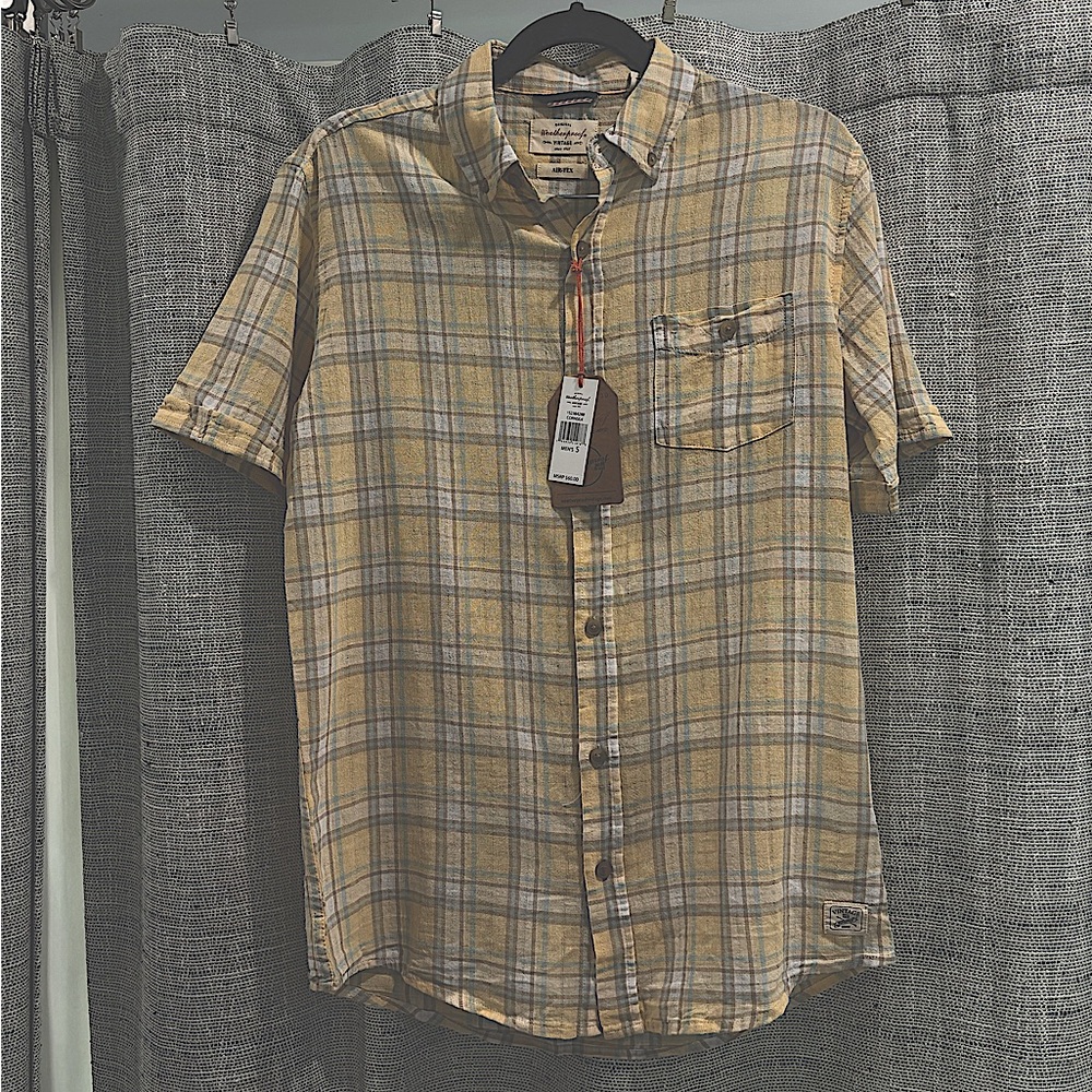 NWT Men’s short sleeve button down shirt
